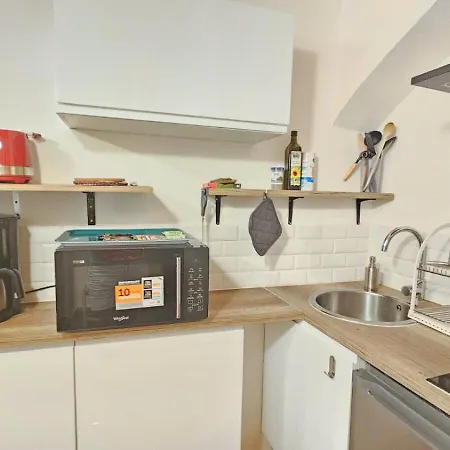 L'histoire Clermontoise - Tramway Au Pied Du * Clermont-Ferrand