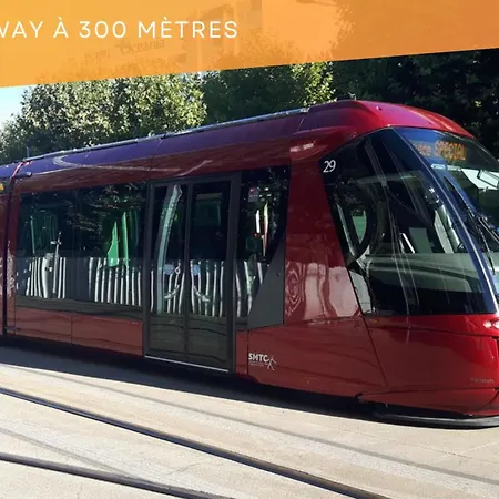L'histoire Clermontoise - Tramway Au Pied Du Apartment