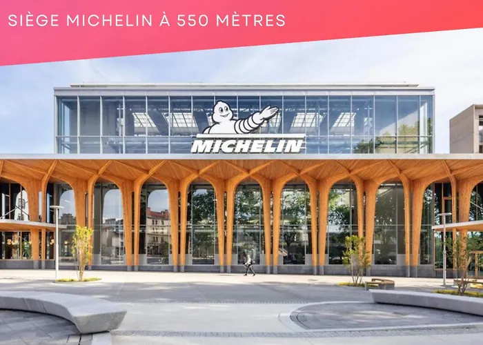 L'histoire Clermontoise - Tramway Au Pied Du Apartman *